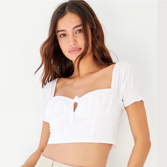 Aritzia White Crop Top - Picture 4 of 11